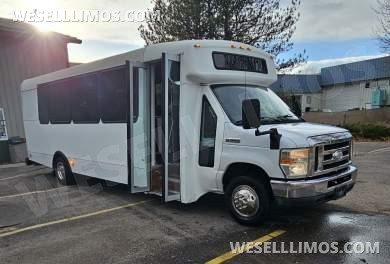 2015 Champion Bus Ford E450 Shuttle Bus - Shuttle Bus for Sale in Fort Collins, CO - Photo 9