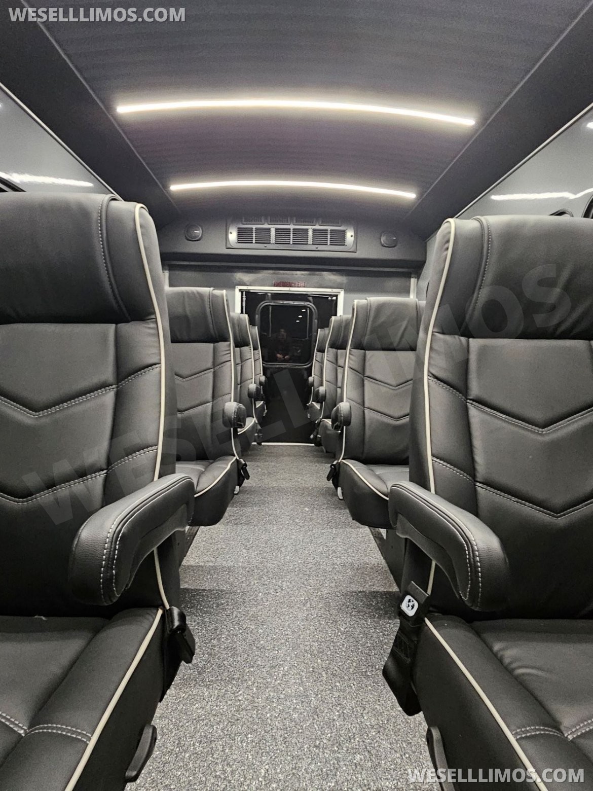 Executive Shuttle for Sale in Elkhart, IN - Photo 9