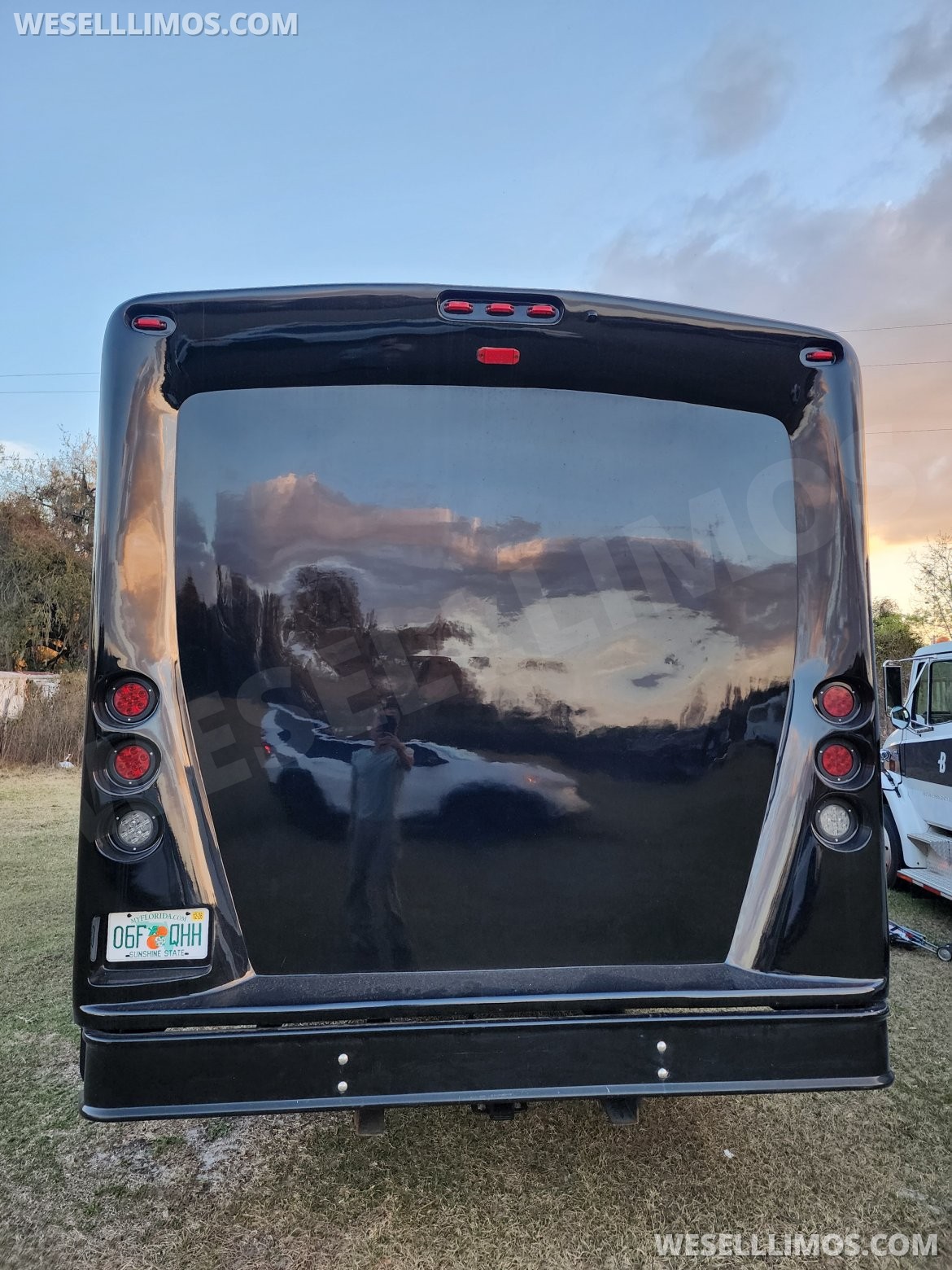 Limo Bus for Sale in Orlando, FL - Photo 5