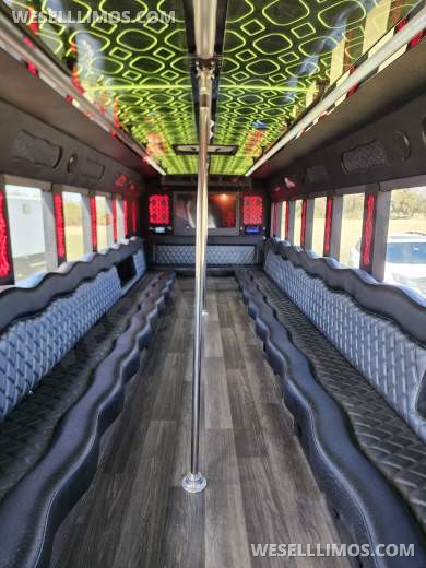 2022 First Class Coach Works  Ford F-650 Limo Bus - Limo Bus for Sale in Orlando, FL - Photo 16