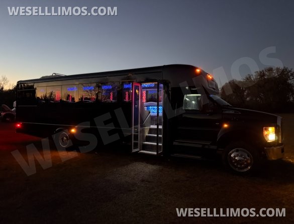 2022 Ford F-650 Limo Bus for Sale in Orlando, FL - Photo 2