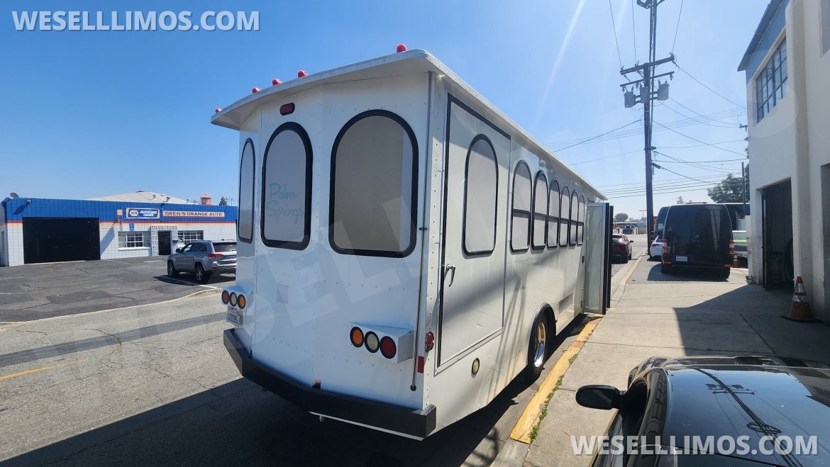 Trolley for Sale in Anaheim, CA - Photo 16