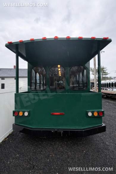 2003 Hometown Ford F53 Trolley - Trolley for Sale in Westport, MA - Photo 16