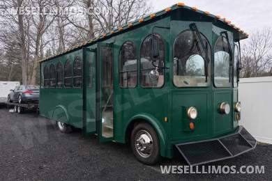2003 Hometown Ford F53 Trolley - Trolley for Sale in Westport, MA - Photo 12