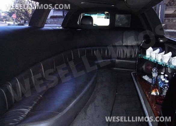 2007 Lincoln Town car Limousine for Sale in Glendora, CA - Photo 3
