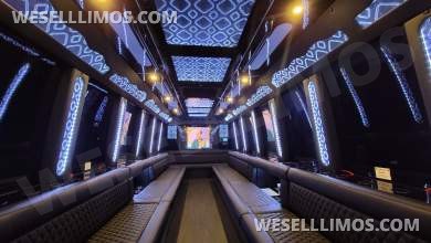 2018 First Class Coachworks Riverside California Ford F550 Limo Bus - Limo Bus for Sale in Orlando, FL - Photo 3