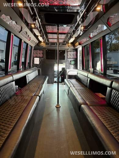 2018 First Class Coachworks Riverside California Ford F550 Limo Bus - Limo Bus for Sale in Orlando, FL - Photo 6