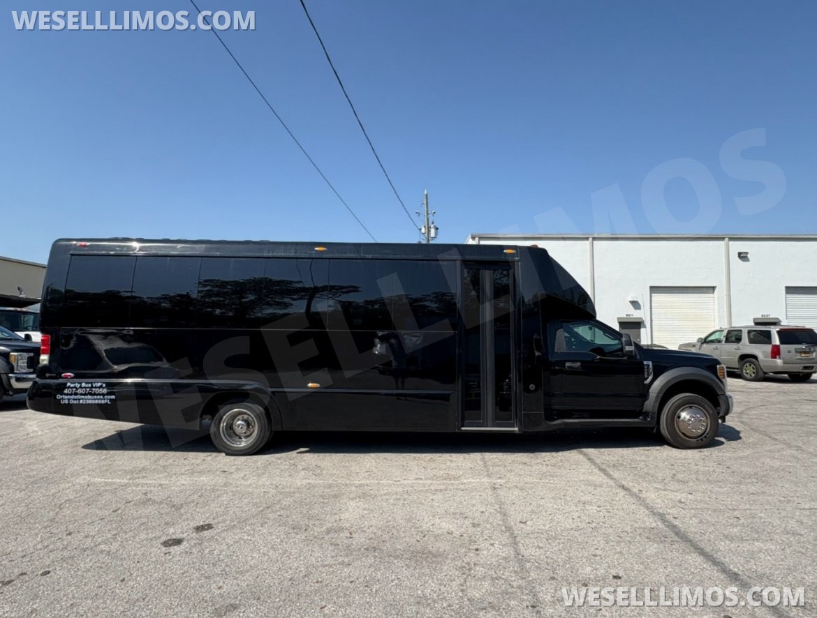 Limo Bus for Sale in Orlando, FL - Photo 11