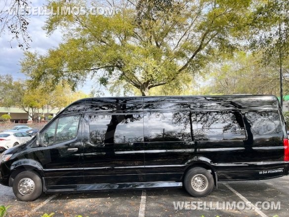 2019 Freightliner 4500 Sprinter for Sale in Orlando, FL - Main Photo