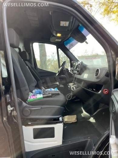 2019 Pinnacle Limousine Manufacturing Freightliner 4500 Sprinter - Sprinter for Sale in Orlando, FL - Photo 13