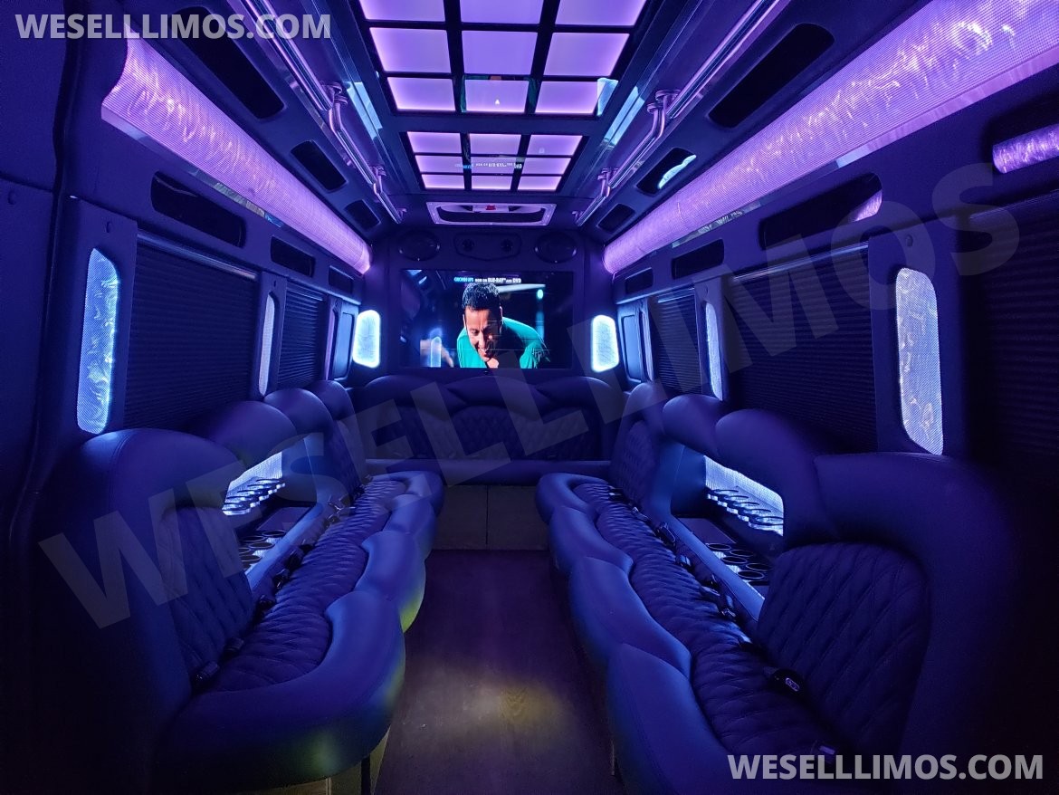 Sprinter for Sale in Orlando, FL - Photo 2
