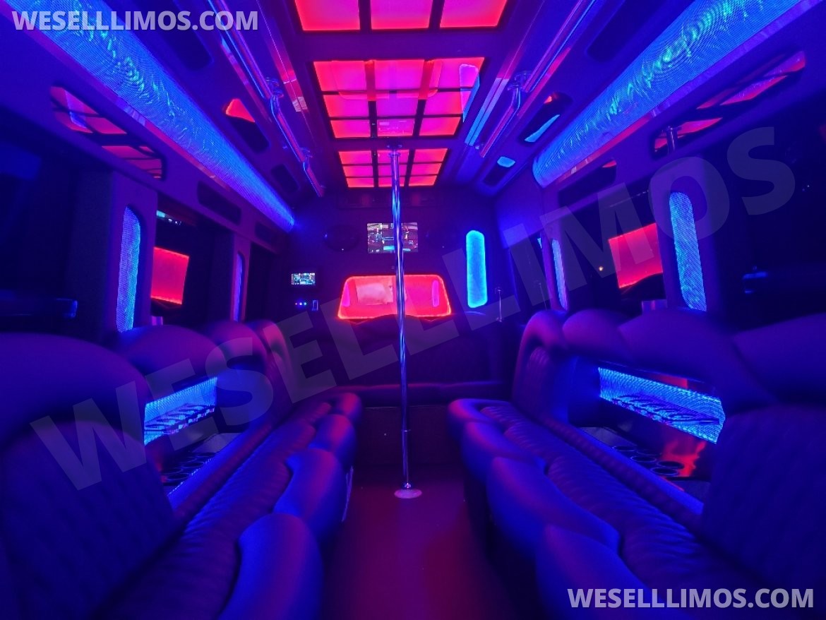 Sprinter for Sale in Orlando, FL - Photo 3