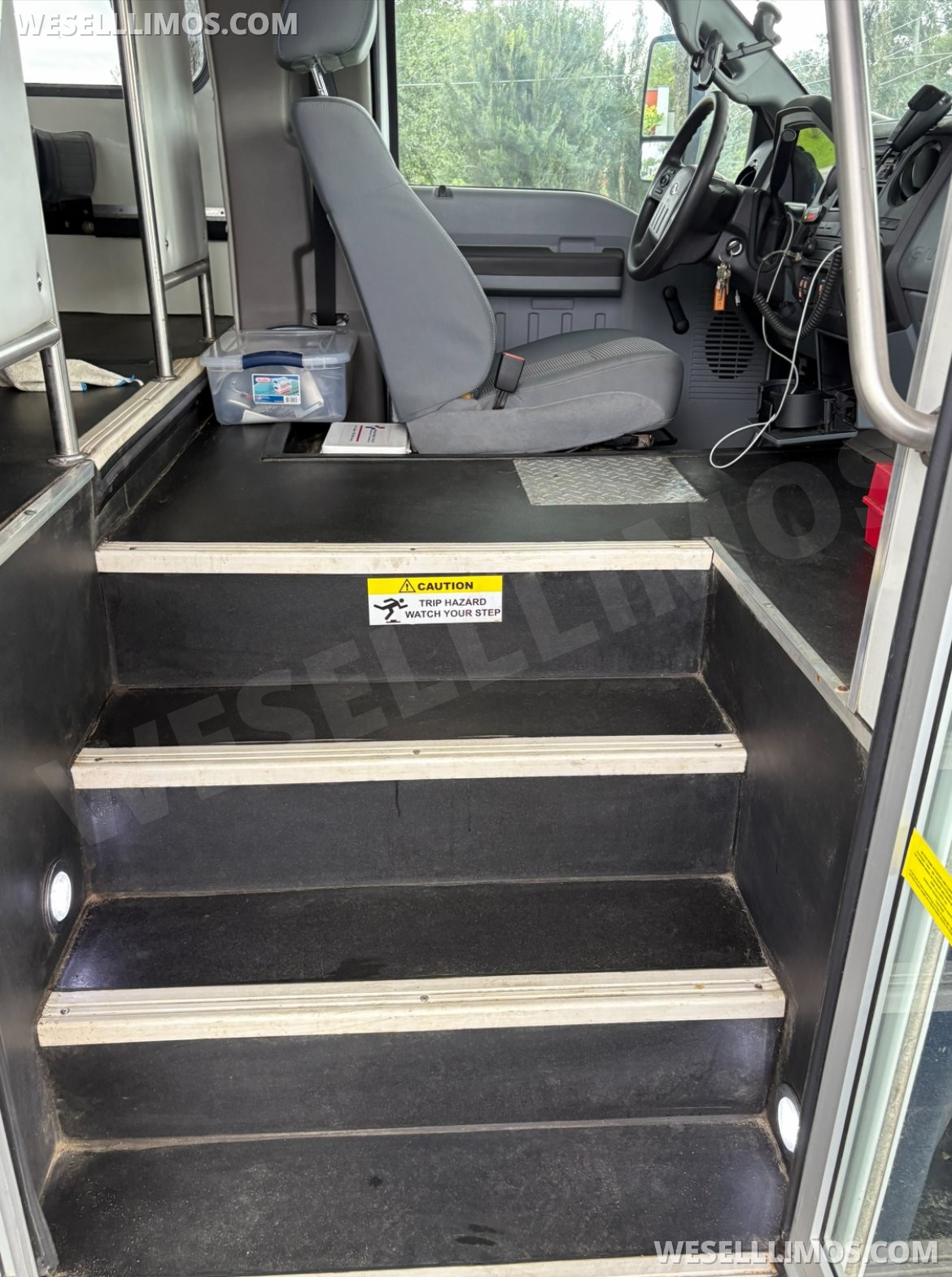 Shuttle Bus for Sale in Webster, FL - Photo 4