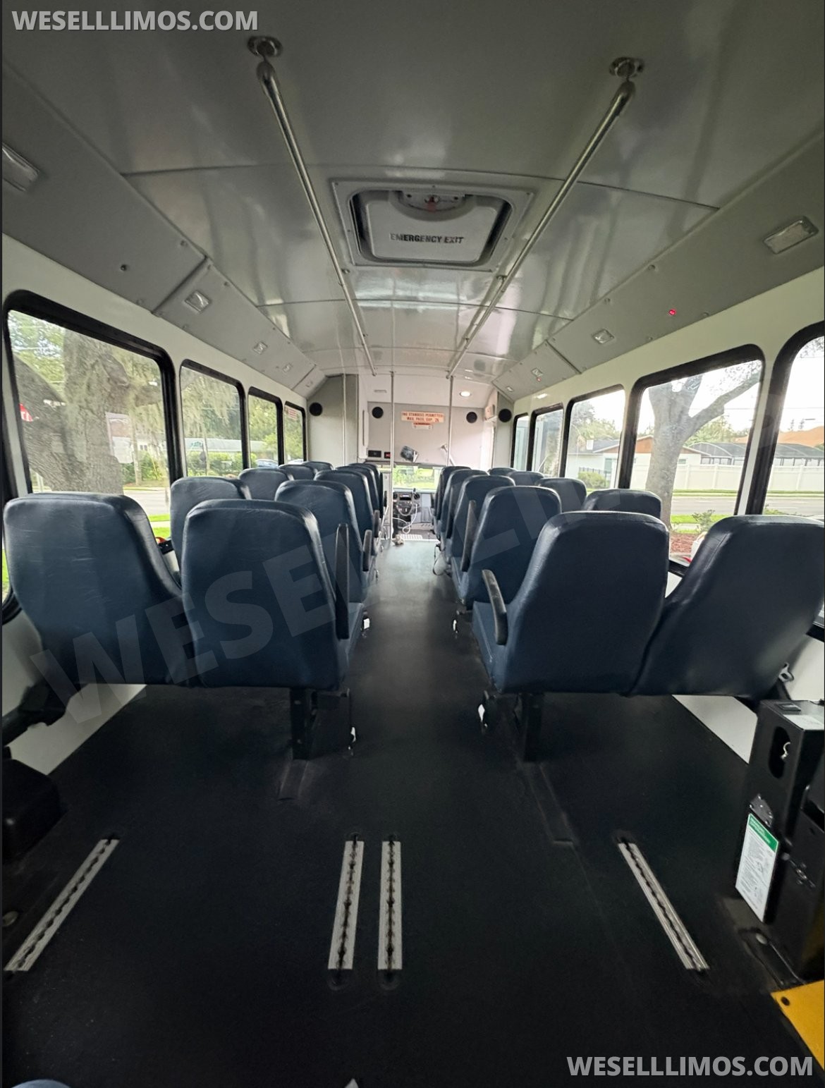 Shuttle Bus for Sale in Webster, FL - Photo 7