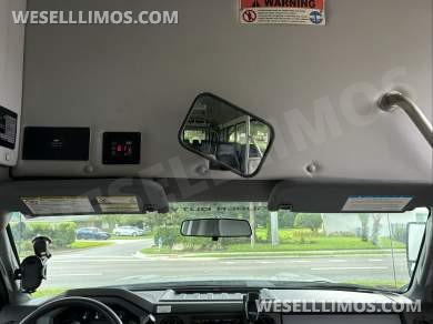 2015 Glaval Ford F550 Shuttle Bus - Shuttle Bus for Sale in Webster, FL - Photo 8