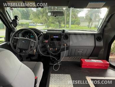 2015 Glaval Ford F550 Shuttle Bus - Shuttle Bus for Sale in Webster, FL - Photo 10
