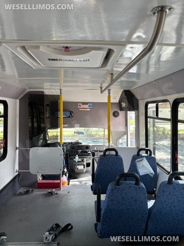 2019 Ford E450 Shuttle Bus for Sale in Bushnell, FL - Photo 3