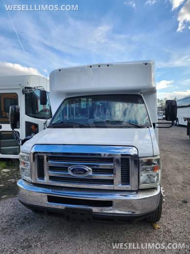2017 Forrest River Ford E350 Shuttle Bus - Shuttle Bus for Sale in Bushnell, FL - Photo 4