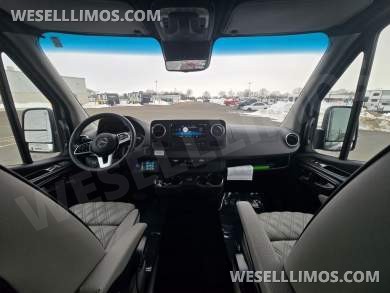 2024 Midwest Automotive Designs Mercedes-Benz Executive Luxury Sprinter - Sprinter for Sale in Troy, OH - Photo 32