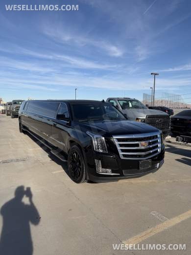 2016 Cadillac Escalade Custom SUV Super Stretch Limousine Executive Coach Builder - Limousine for Sale in Las Vegas, NV - Photo 16