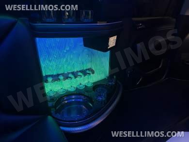 2016 Pinnacle Cadillac Escalade SUV Stretch - SUV Stretch for Sale in Sacramento, CA - Photo 7