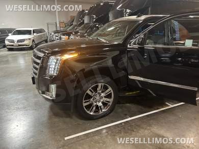 2016 Pinnacle Cadillac Escalade SUV Stretch - SUV Stretch for Sale in Sacramento, CA - Photo 3