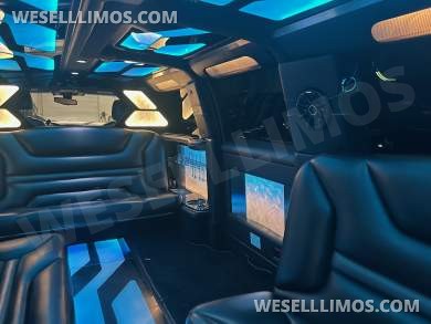 2016 Pinnacle Cadillac Escalade SUV Stretch - SUV Stretch for Sale in Sacramento, CA - Photo 9