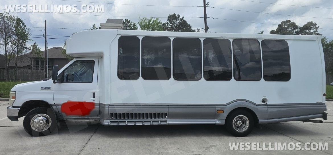 Executive Shuttle for Sale in Houston, TX - Photo 2