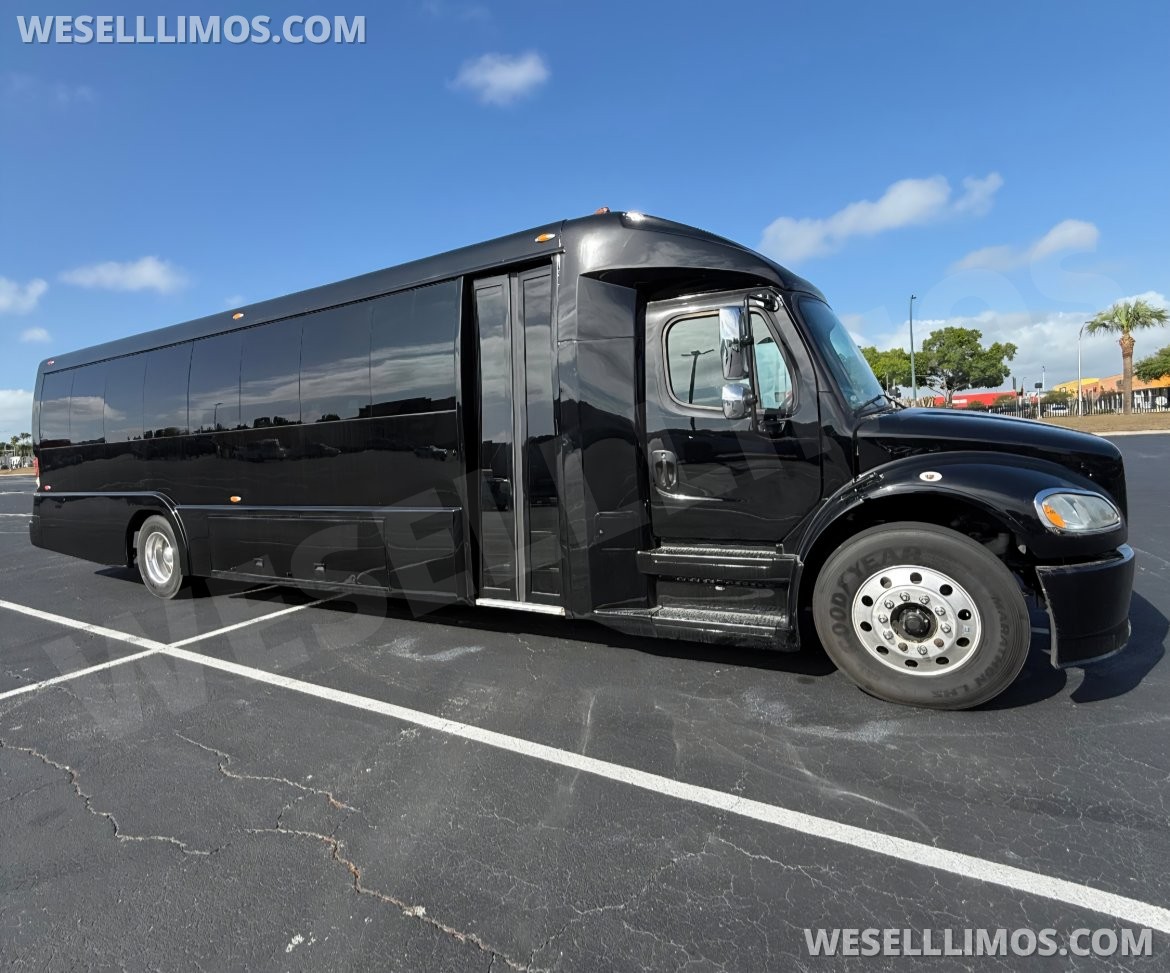 Executive Shuttle for Sale in Bushnell, FL - Main Photo