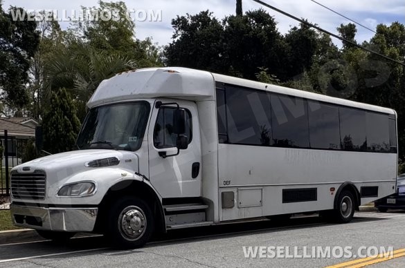 2020 Freightliner S3 Limo Bus for Sale in LA, CA - Photo 2