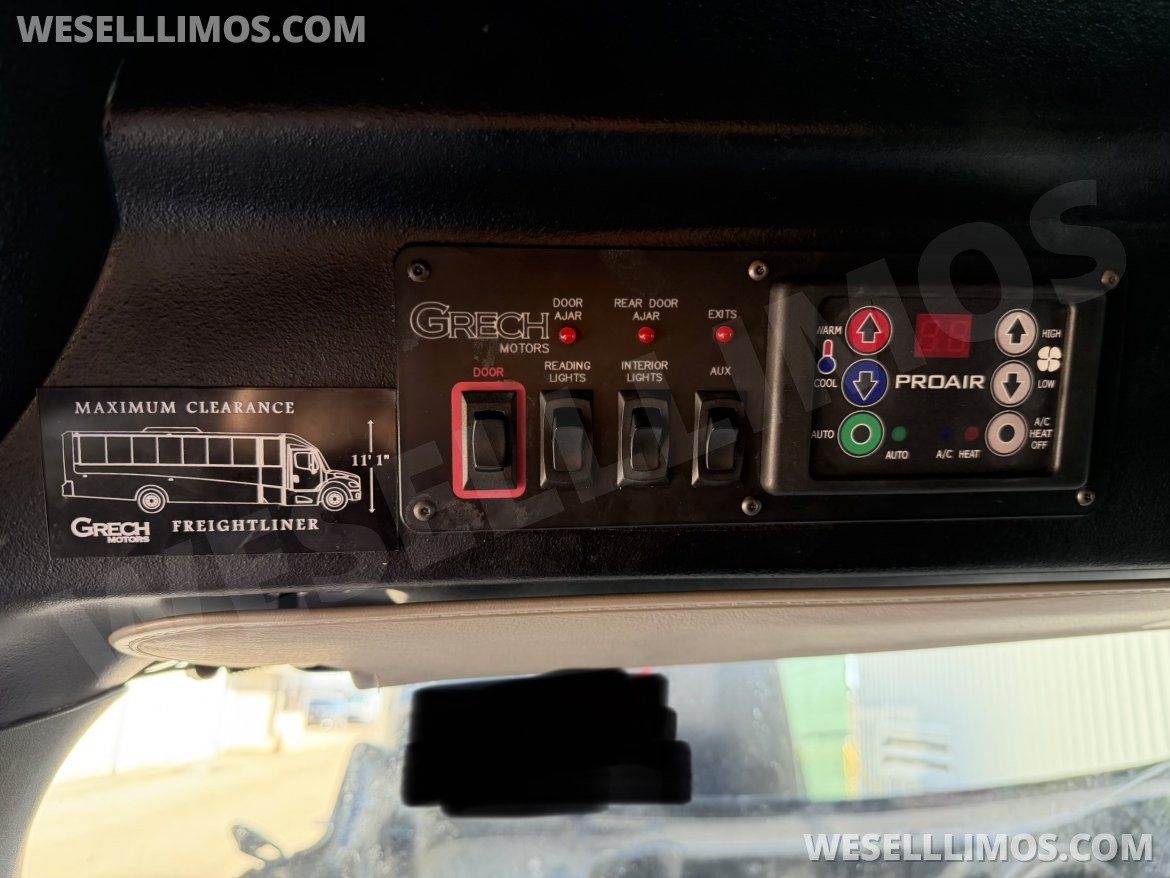 Shuttle Bus for Sale in Laguna Niguel, CA - Photo 6