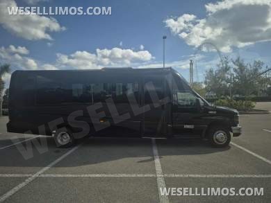 2016 Grech Body upfitted by First Class Coachworks Ford E450 Limo Bus - Limo Bus for Sale in Orlando, FL - Photo 6