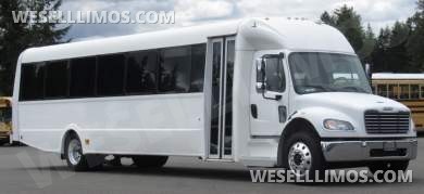2013 Freightliner M2 Shuttle Bus for Sale in Pasadena, CA