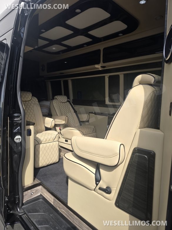 2020 Mercedes-Benz 3500 Sprinter for Sale in Huntington Beach, CA - Photo 3