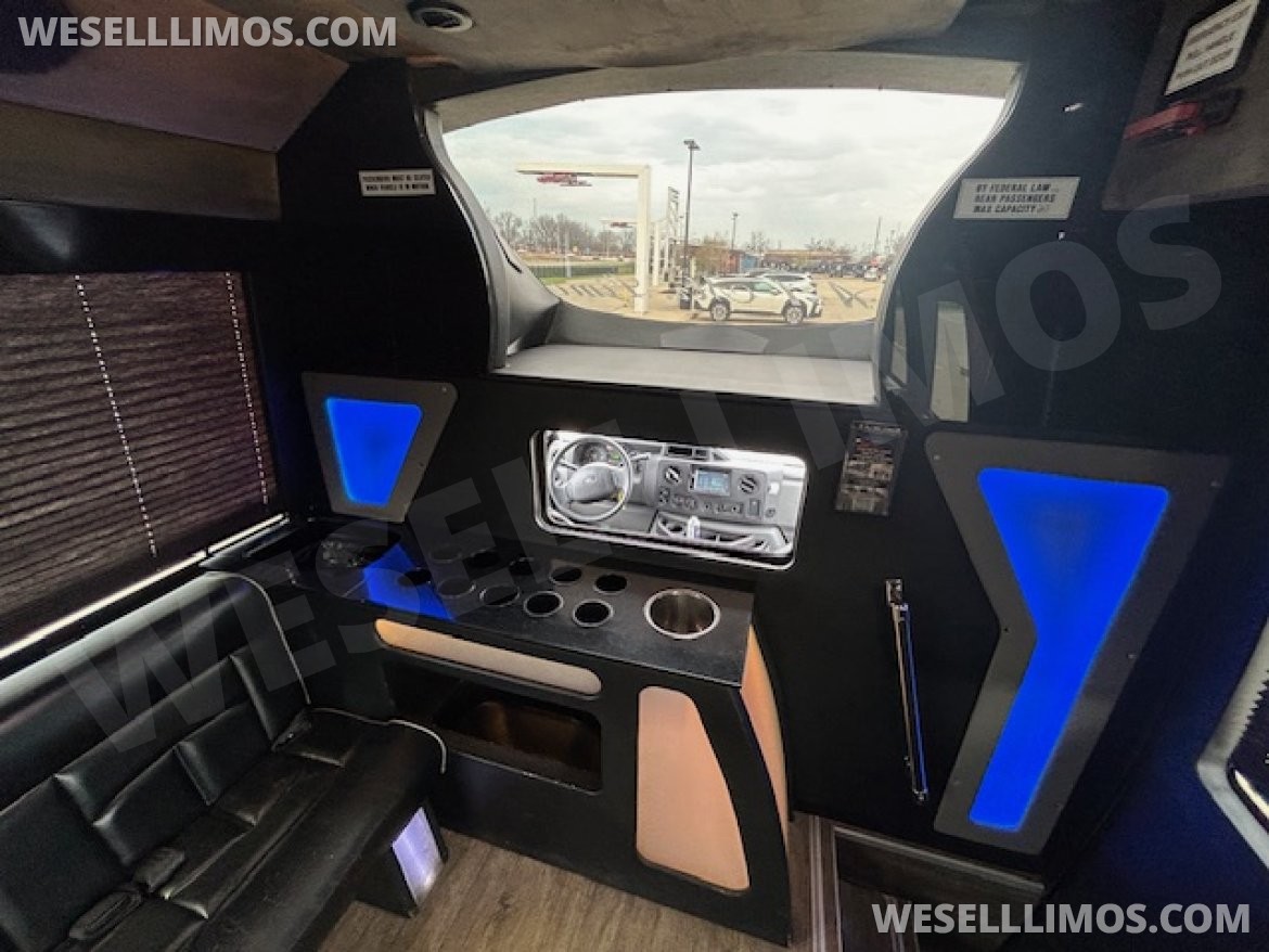 Limo Bus for Sale in Cleveland, OH - Photo 12