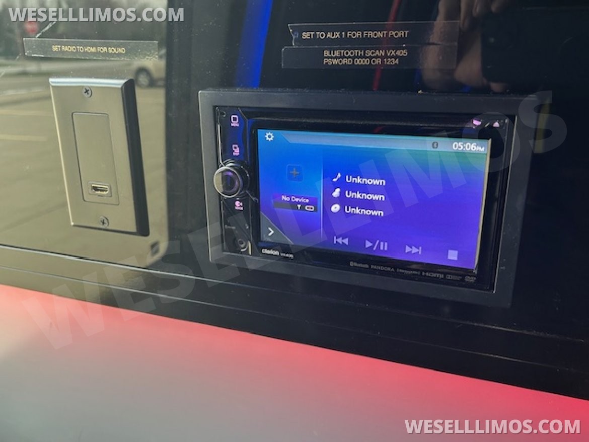 Limo Bus for Sale in Cleveland, OH - Photo 18