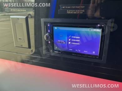 2017 Berkshire Ford E450 Limo Bus - Limo Bus for Sale in Cleveland, OH - Photo 18