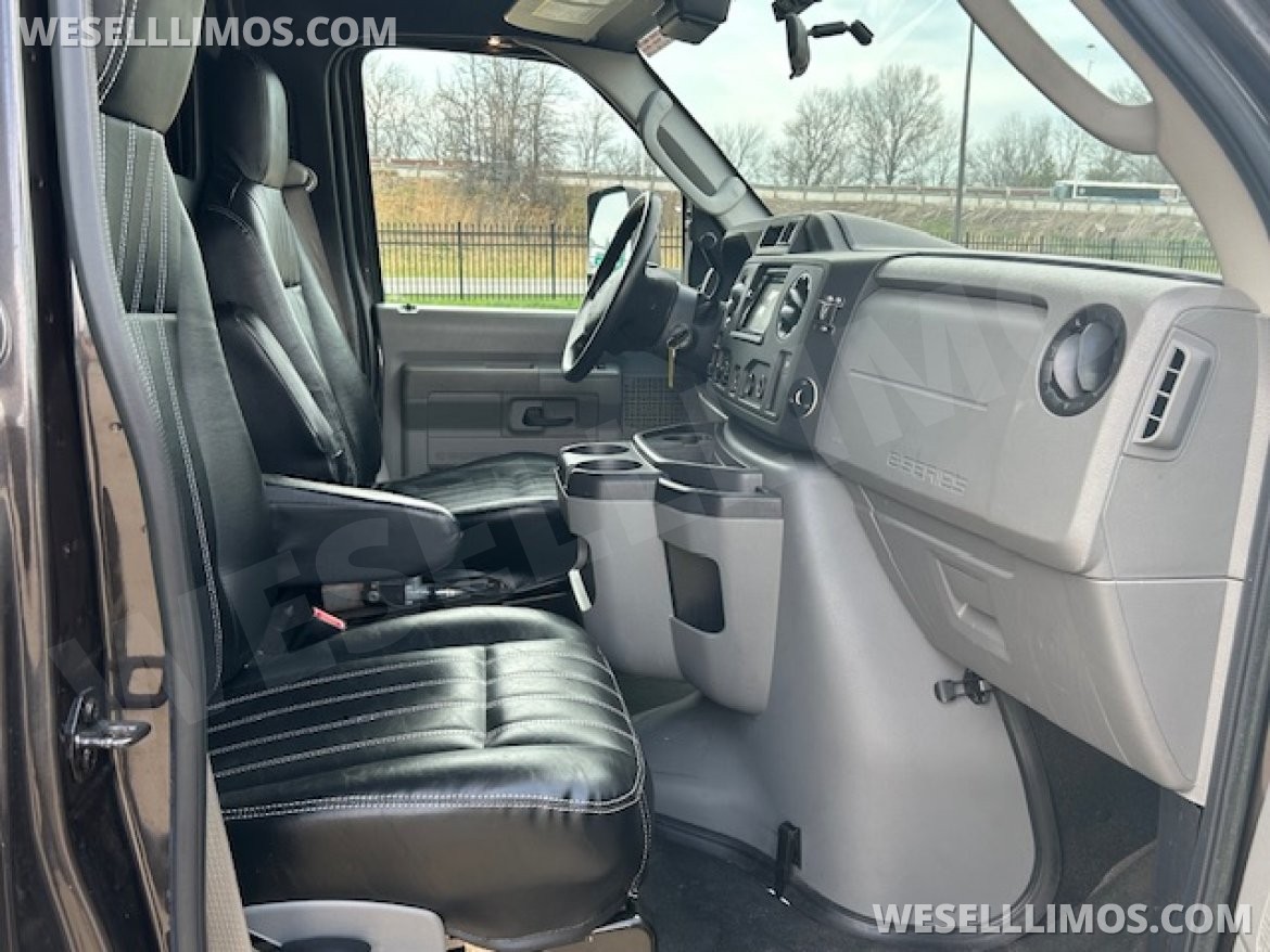 Limo Bus for Sale in Cleveland, OH - Photo 34