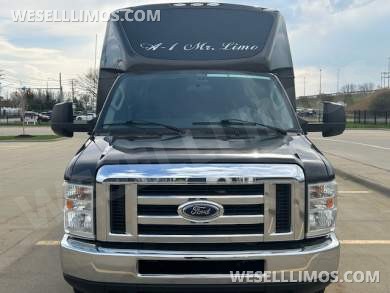 2017 Berkshire Ford E450 Limo Bus - Limo Bus for Sale in Cleveland, OH - Photo 29