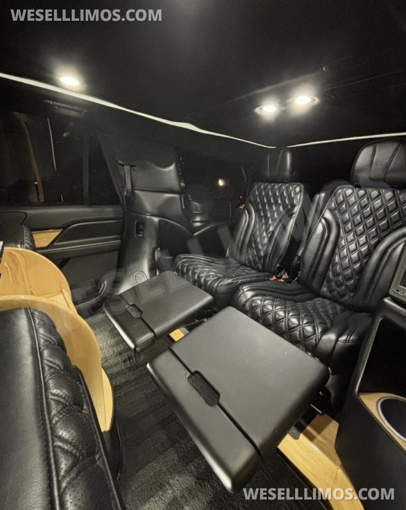 2018 Lincoln Navigator CEO SUV Mobile Office for Sale in Houston, TX - Photo 2