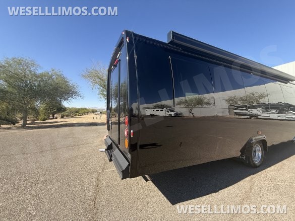 2022 Ford F-600 Limo Bus for Sale in SCOTTSDALE, AZ - Photo 3