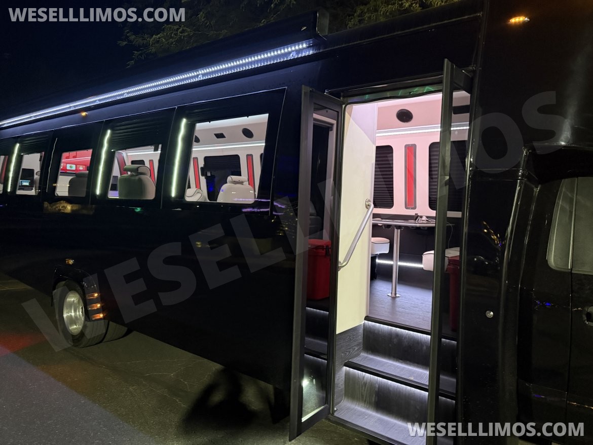 Limo Bus for Sale in SCOTTSDALE, AZ - Photo 6