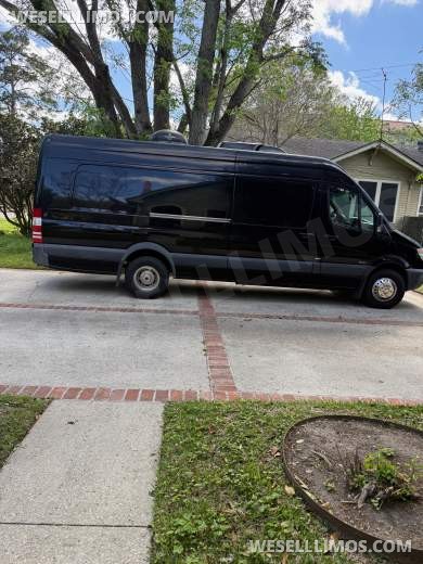 2012 Mercedes-Benz Sprinter 3500 Dually Sprinter for Sale in Lafayette, LA