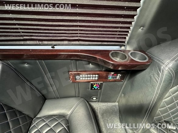 2019 Mercedes-Benz 3500 XD Sprinter Limousine Sprinter for Sale in CARSON, CA - Photo 3