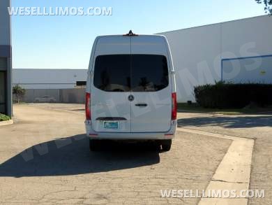 2019 Executive Coach Builders Mercedes-Benz 3500 XD Sprinter Limousine - Sprinter for Sale in CARSON, CA - Photo 15