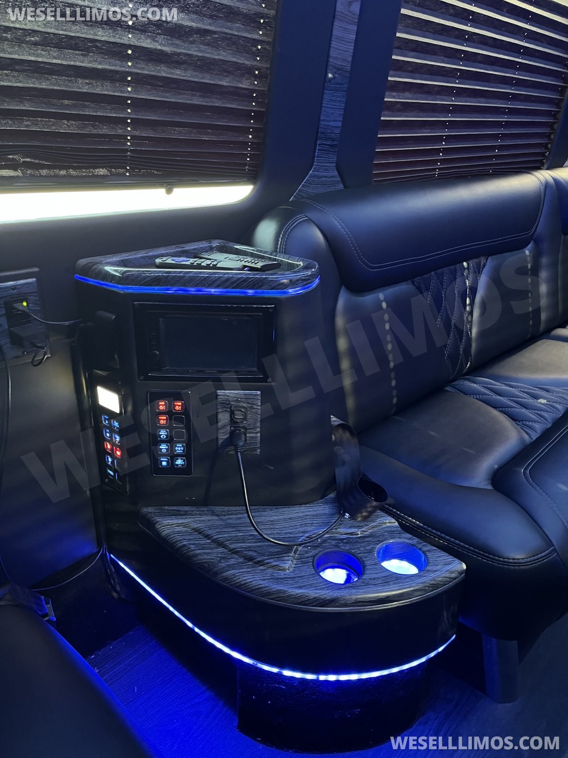 Limo Bus for Sale in Dallas, AL - Photo 11