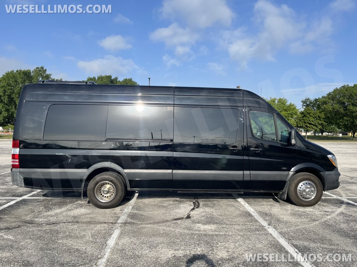 Limo Bus for Sale in Dallas, AL - Photo 3