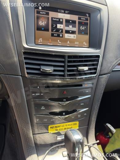 2019 Executive Coach Builders Lincoln MKT 120" 4 Door AWD Limousine - Limousine for Sale in Chicago, IL - Photo 12