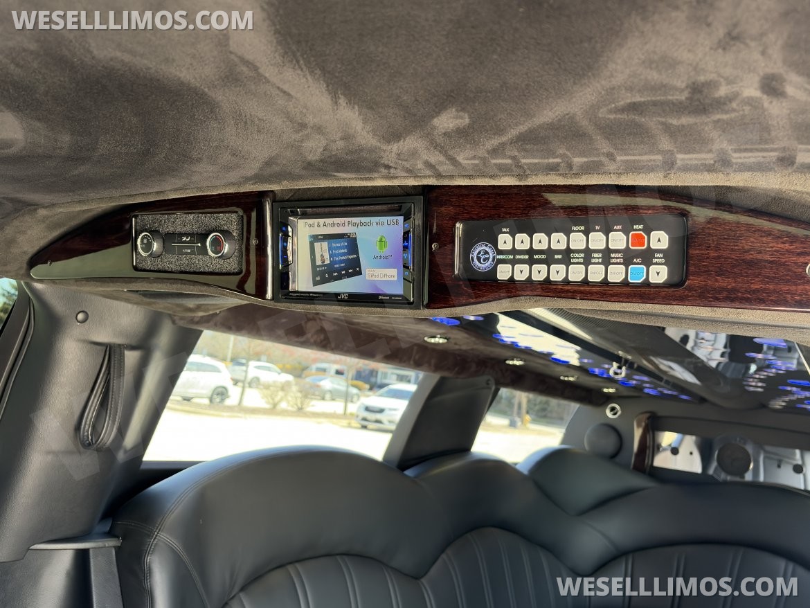 Limousine for Sale in Chicago, IL - Photo 21