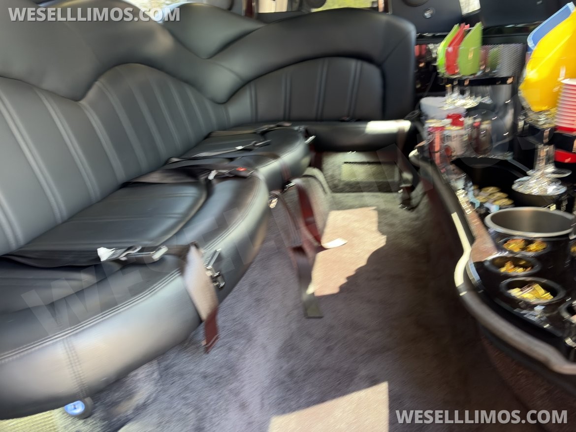 Limousine for Sale in Chicago, IL - Photo 23